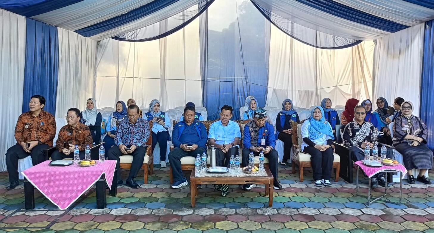 Gerakan Aksi Bergizi dan Launching Pemeriksaan Kesehatan Gratis (PKG) Sekolah di SMPN 10 Kota Serang