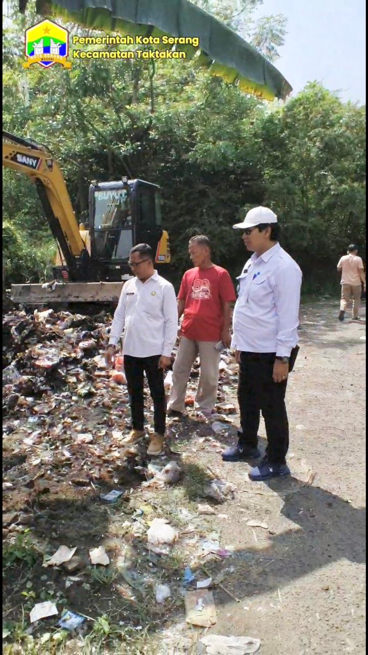 Pengangkutan Sampah di Wilayah Kampung Beberan Kelurahan Drangong Kecamatan Taktakan